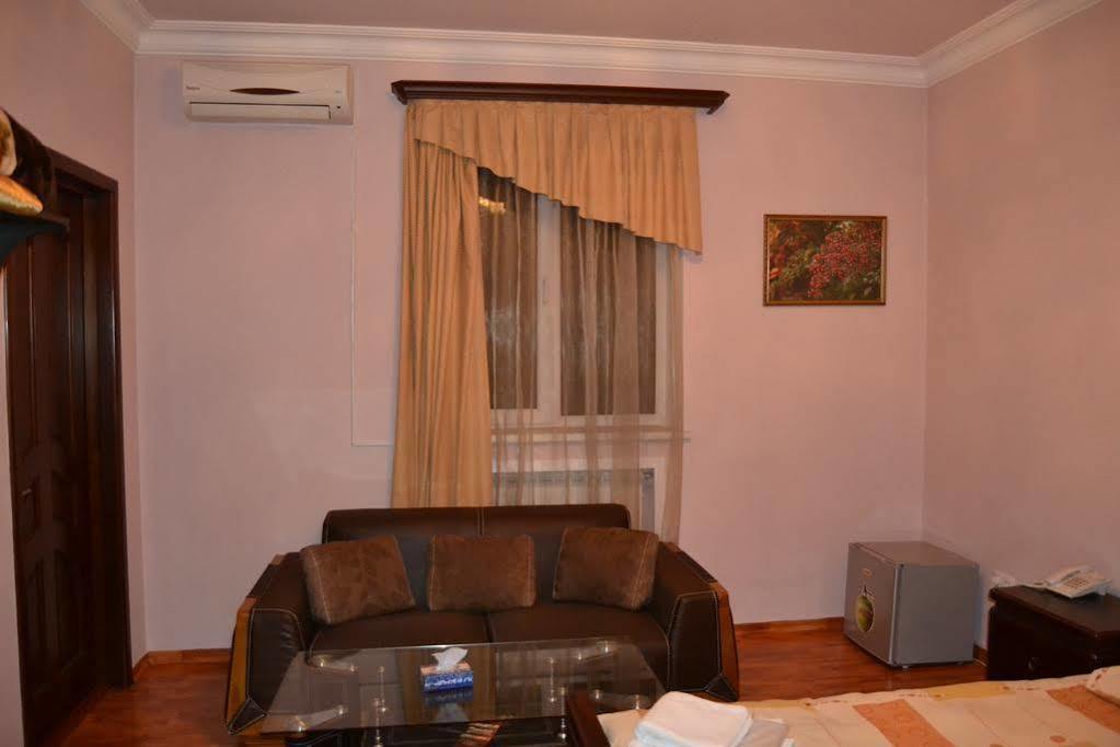 Gyumri Hotel Yerevan Exterior photo